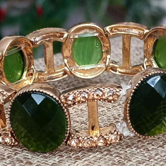 Monet Jewelry - Monet Green Cabochon W/ Clear Rhinestones Signed Stretch Bracelet